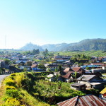 Wisata  Di Telaga Sarangan Magetan Jawa Timur