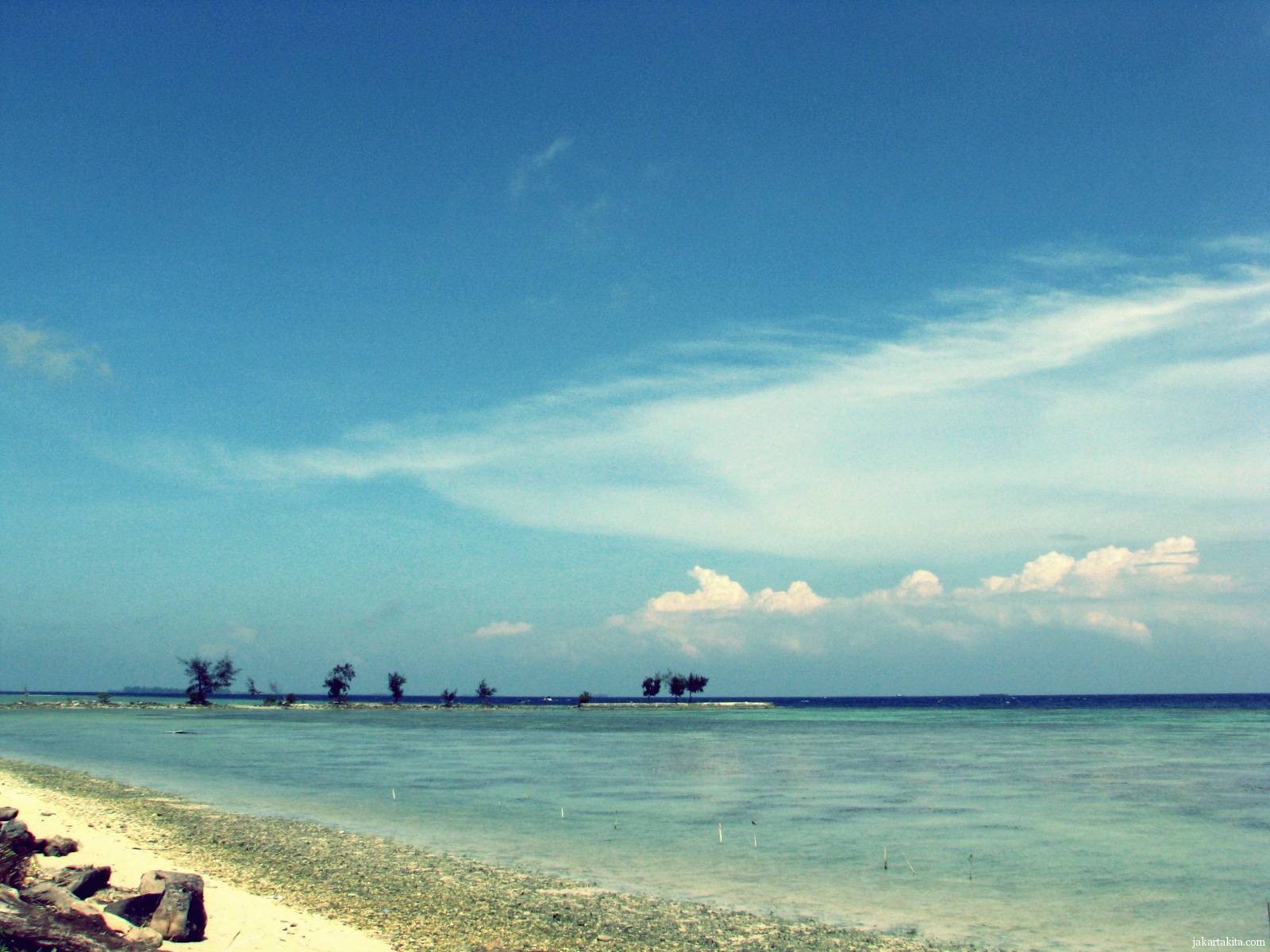 Wisata Bahari di Pulau Tidung